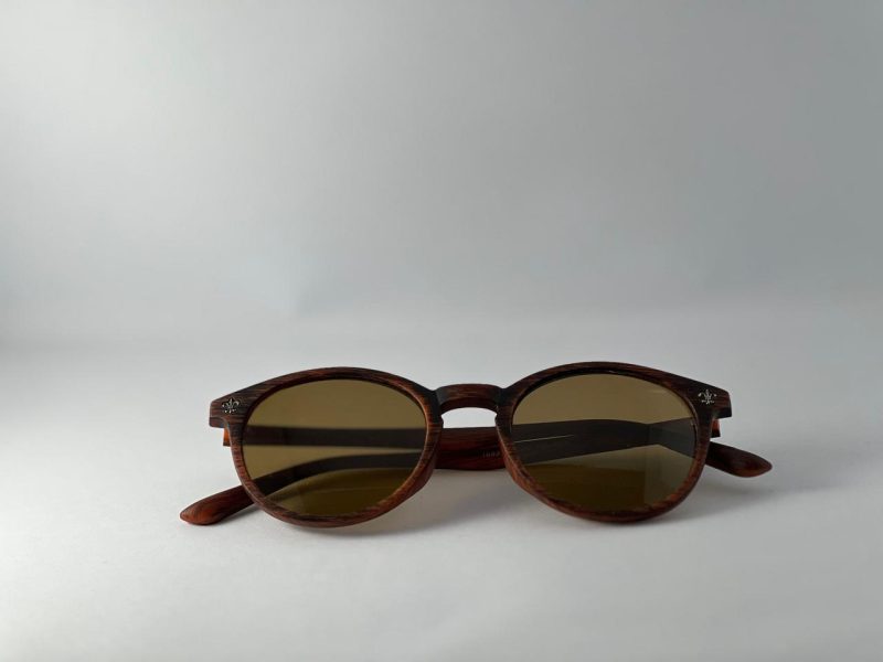OAKLEY